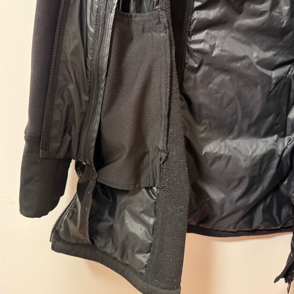 ATHLETA Women's Rock Springs CYA Jacket Quilted Puffer Black Size XS - Picture 10 of 14